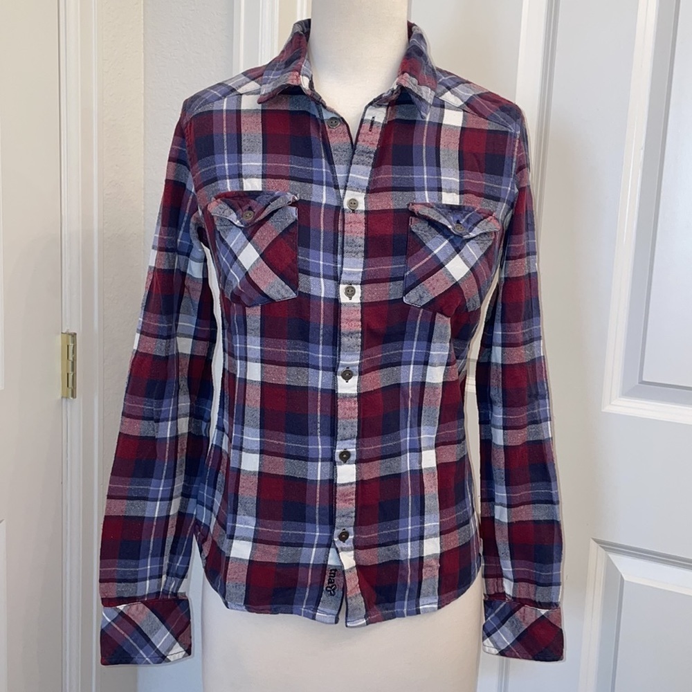 TNA classic flannel shirt in red and blue in women’s size small - Picture 2 of 9